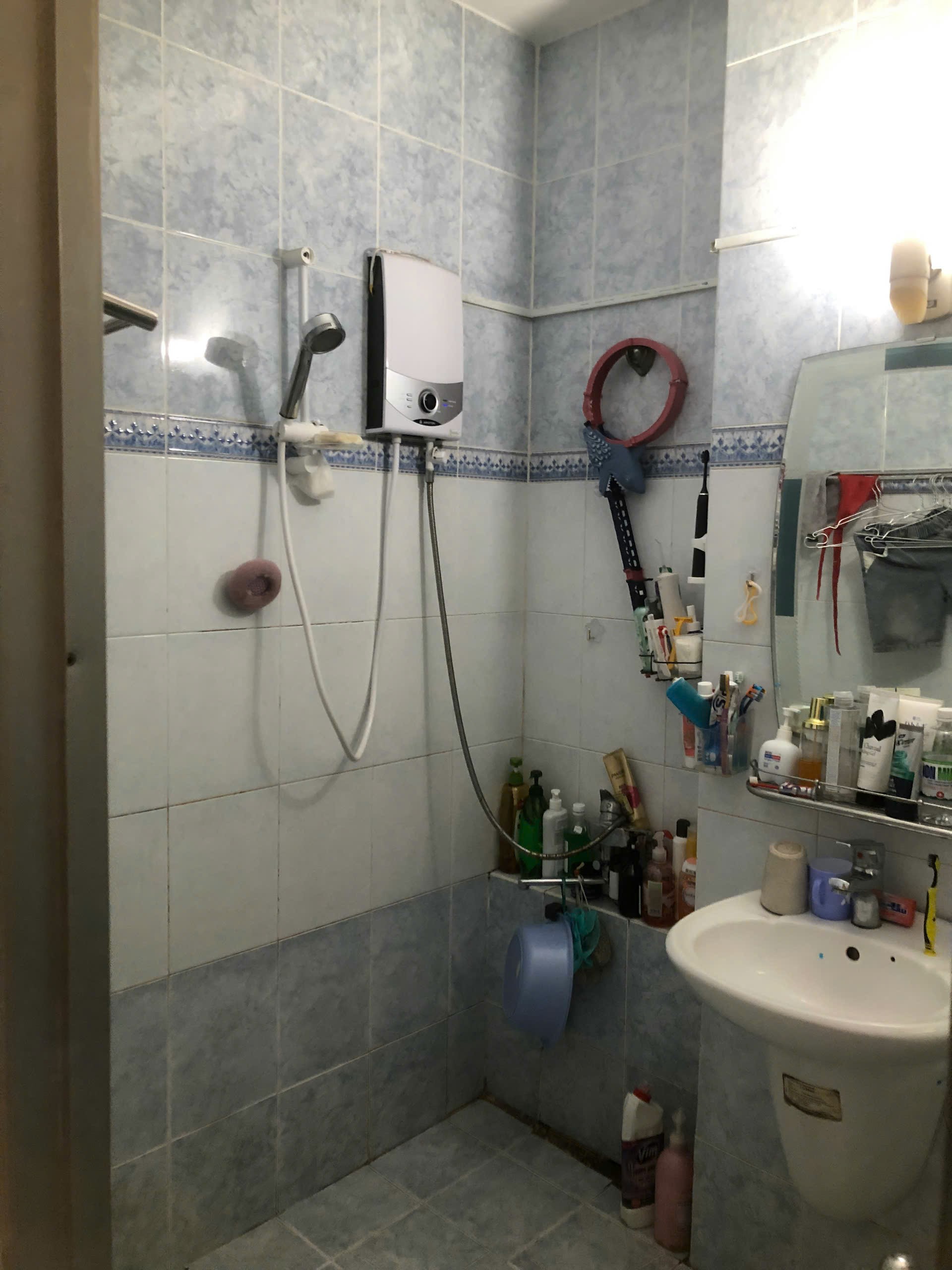 Cho thuê nhà đường số 43 An Phú Hưng,Quận 7 dt 4x18, 3 lầu, 4pN 2
