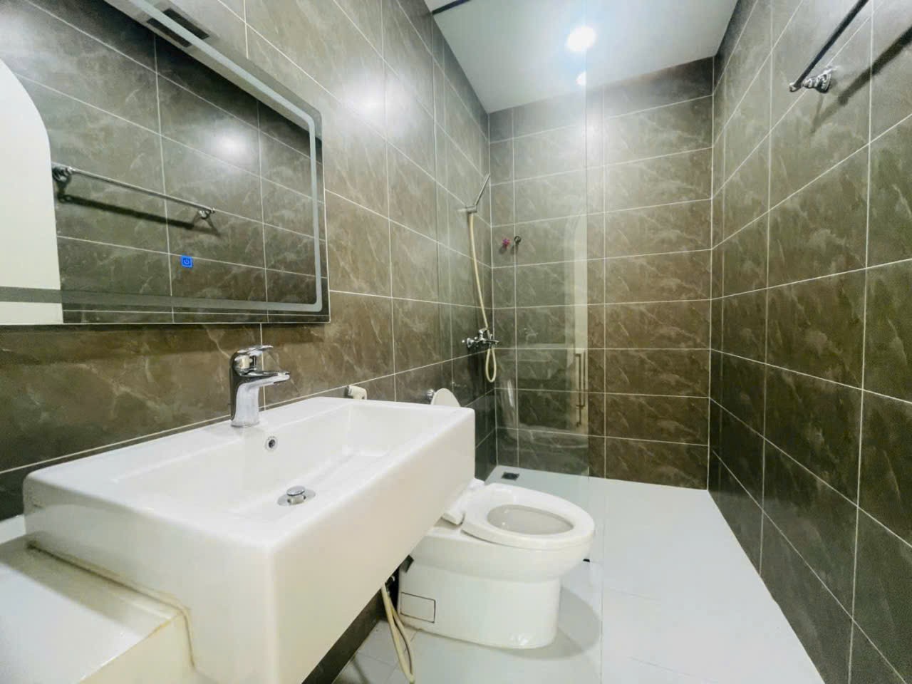 Cho thuê Nhà mặt tiền Phường Cát Lái, Quận 2, Diện tích 85m², Giá 017 Triệu/tháng 2
