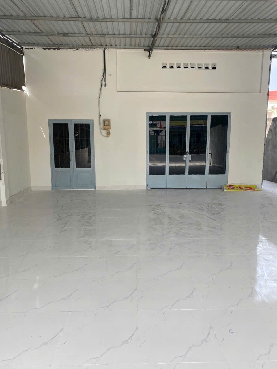 Nhà mặt tiền đường Hugo tổng dt 520m2 ( có 254m2 thổ) xã Trung An giá 8,4 tỷ