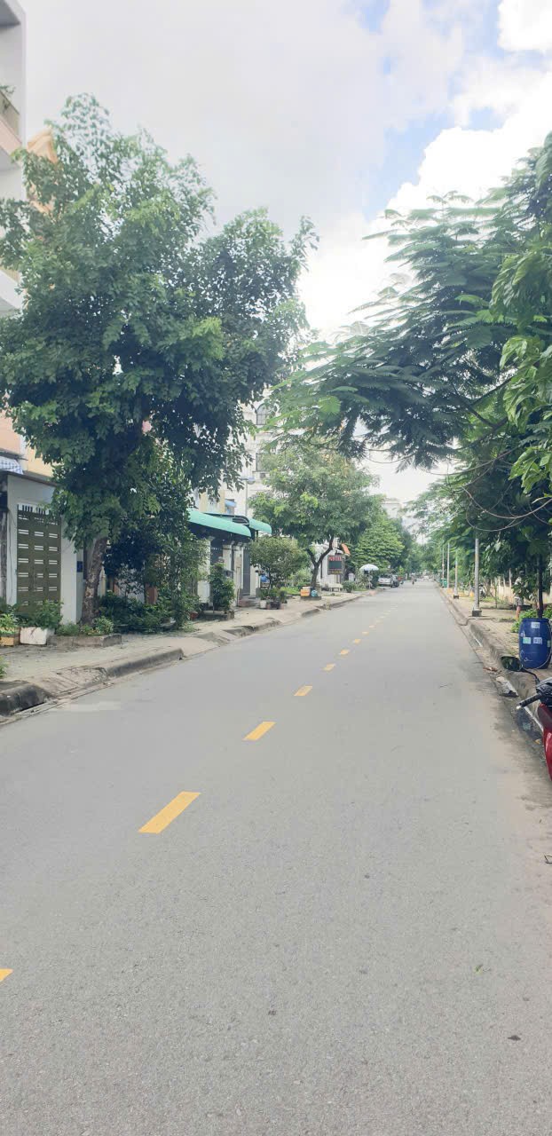 Cần bán Đất Phường Hiệp Phú, Quận 9, Diện tích 90m², Giá 8.7 Tỷ 2