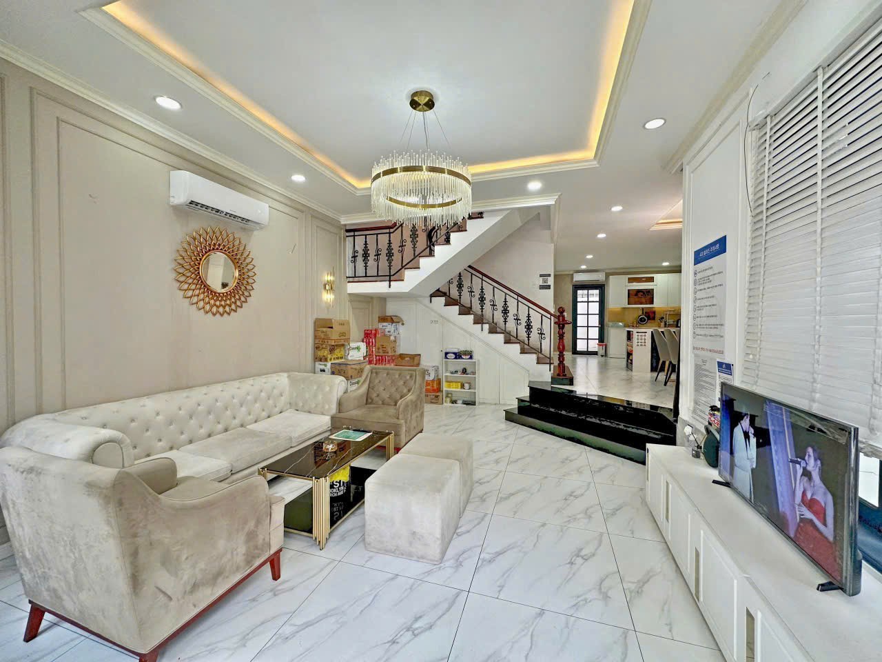 Cho thuê Biệt thự Phường Phú Mỹ, Quận 7, Diện tích 250m², Giá 065 Triệu/tháng 6