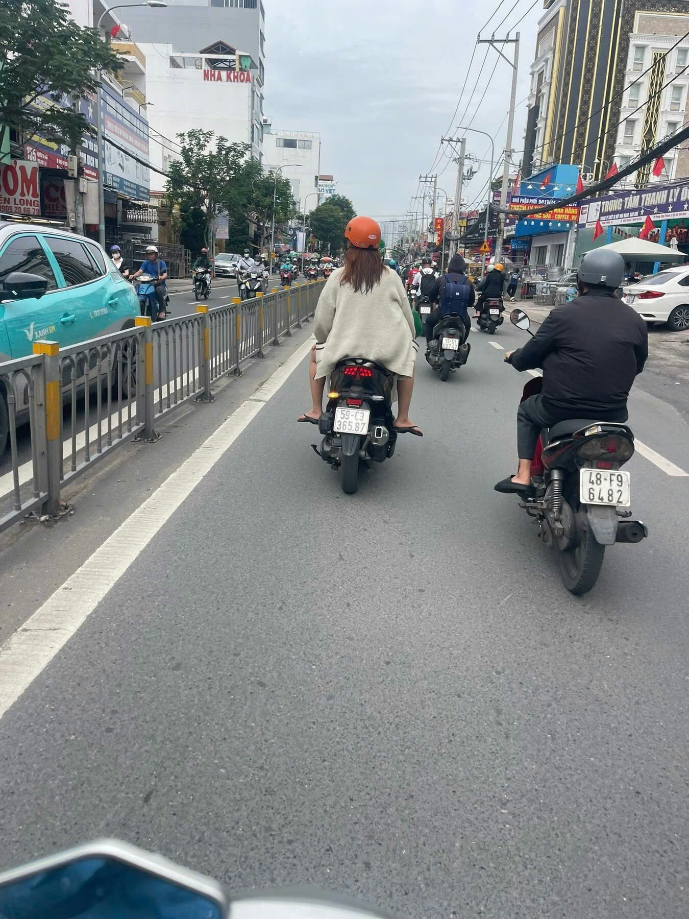 Cho thuê nhà 419 Nguyễn Thị thập,P. Tân Quy Quận 7, dt 5x27m,1 lầu