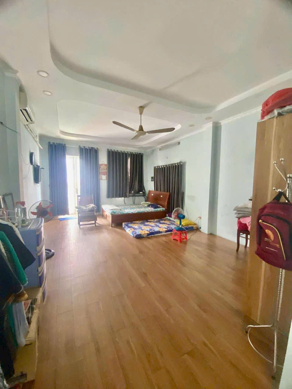 NHÀ 3 TẦNG ĐÚC (4.6x21) VỊ TRÍ VIP ĐÔNG BẮC TCH, Q.12 GIÁ 5.5 TỶ 4