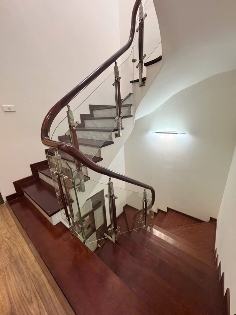 Dân xây nhà đẹp 4 tầng 58,8m2 Khu 918 Long Biên - Gara Ô Tô, 4 Ngủ, Sổ Đỏ CC, Khu Dân Cư An Ninh