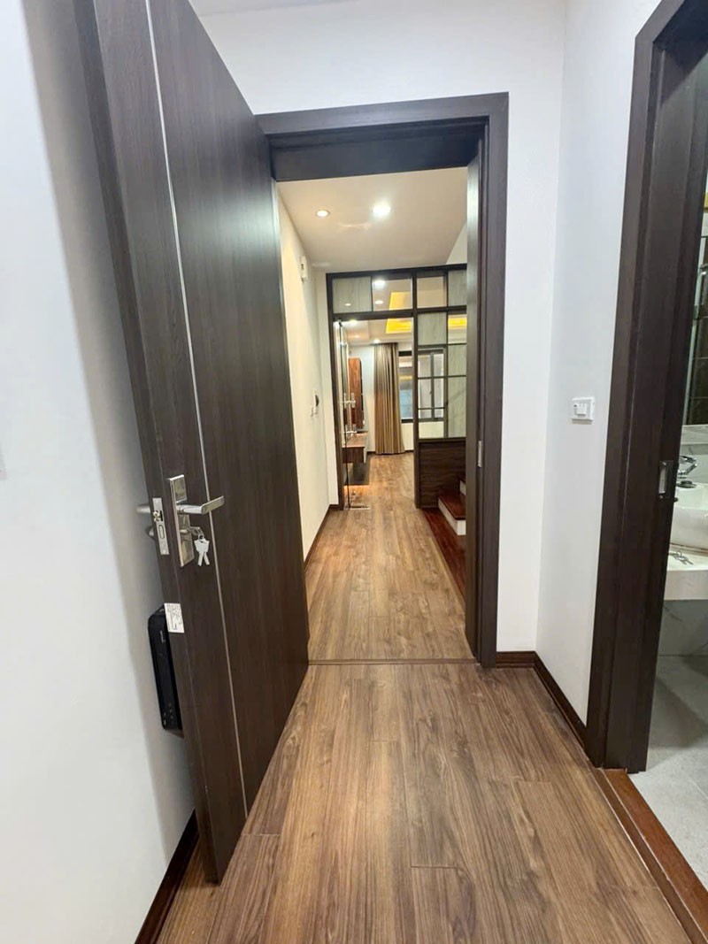 Dân xây nhà đẹp 4 tầng 58,8m2 Khu 918 Long Biên - Gara Ô Tô, 4 Ngủ, Sổ Đỏ CC, Khu Dân Cư An Ninh 5