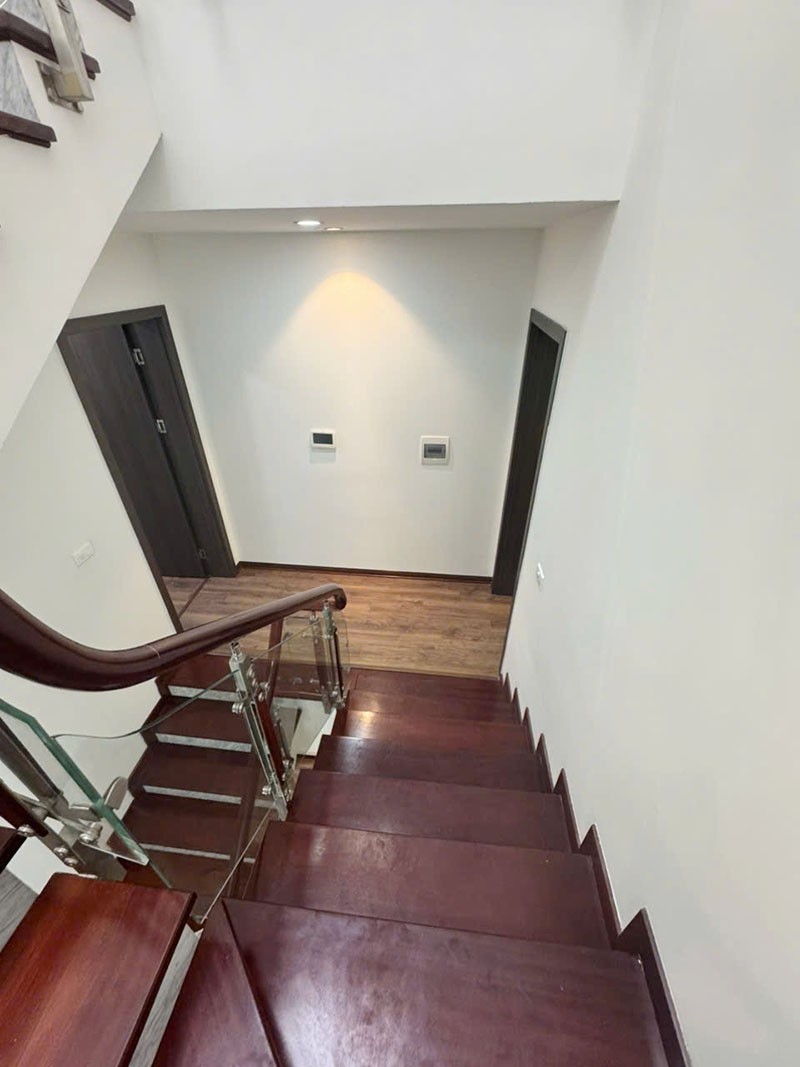 Dân xây nhà đẹp 4 tầng 58,8m2 Khu 918 Long Biên - Gara Ô Tô, 4 Ngủ, Sổ Đỏ CC, Khu Dân Cư An Ninh 6