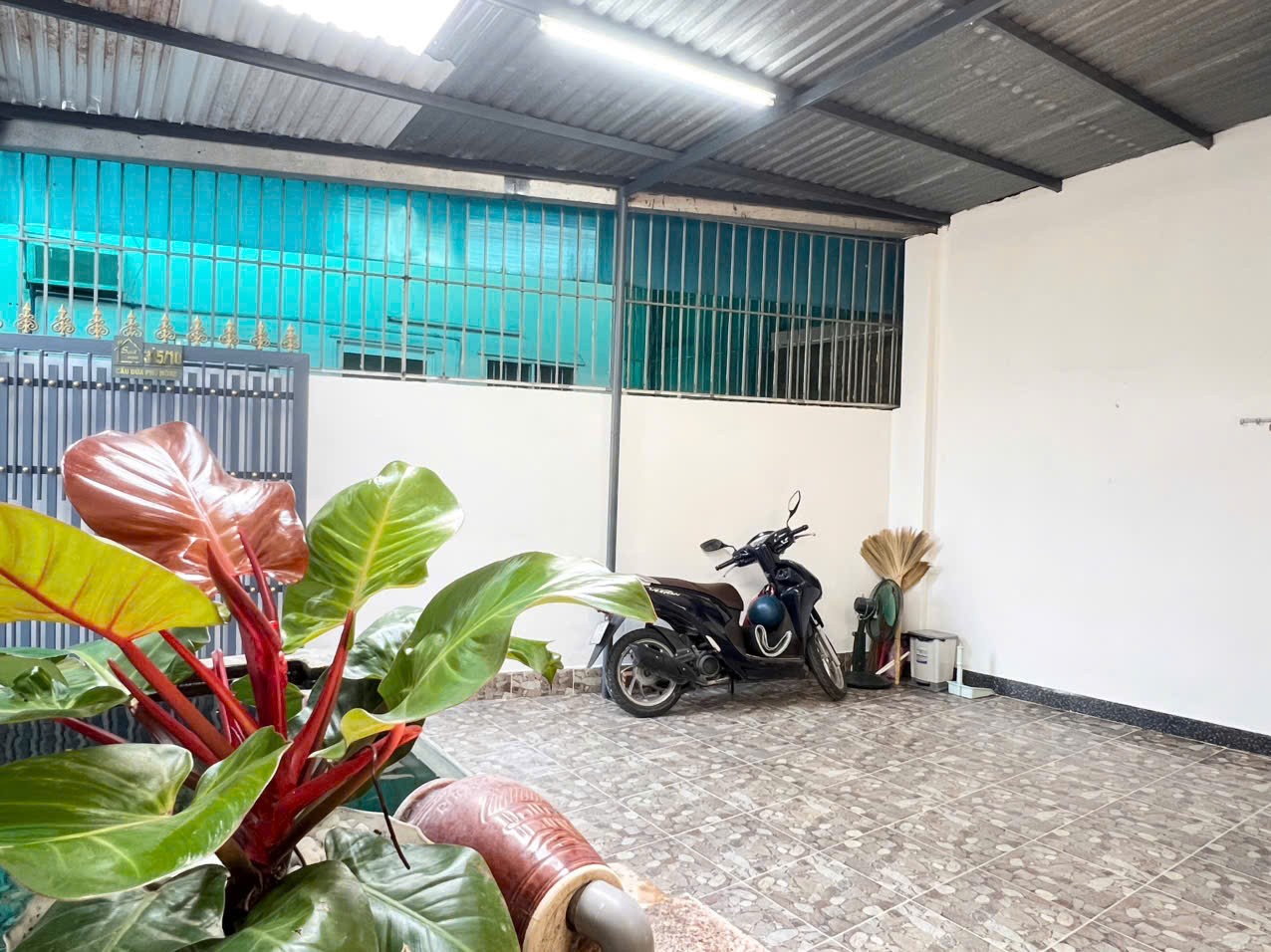 Căn nhà hẽm Cầu Dứa Phú Nông ngay Trung tâm phường Tây Nha Trang chỉ cần xách Valy vào ở: 5
