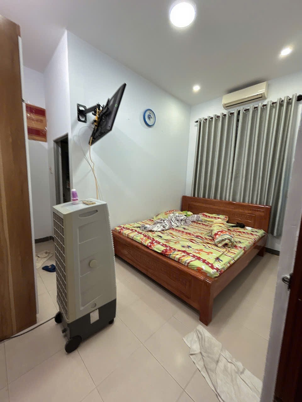 BÁN NHÀ 4 TẦNG SỔ HOÀN CÔNG CÁCH ĐƯỜNG CHÍNH NGUYỄN HỮU HUÂN 15m 3
