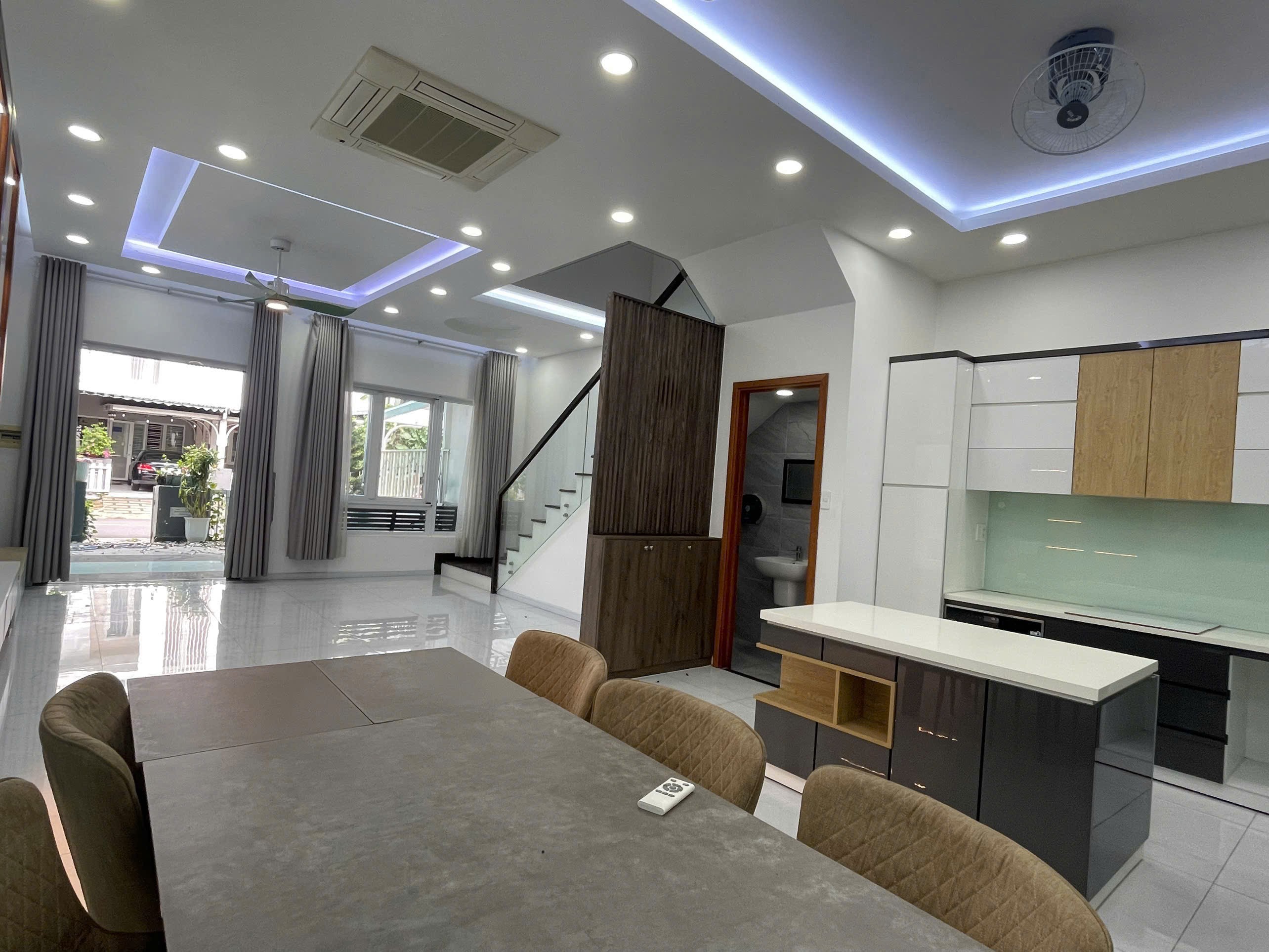 Cho thuê Biệt thự Phường Phú Hữu, Quận 9, Diện tích 145m², Giá 025 Triệu/tháng 6