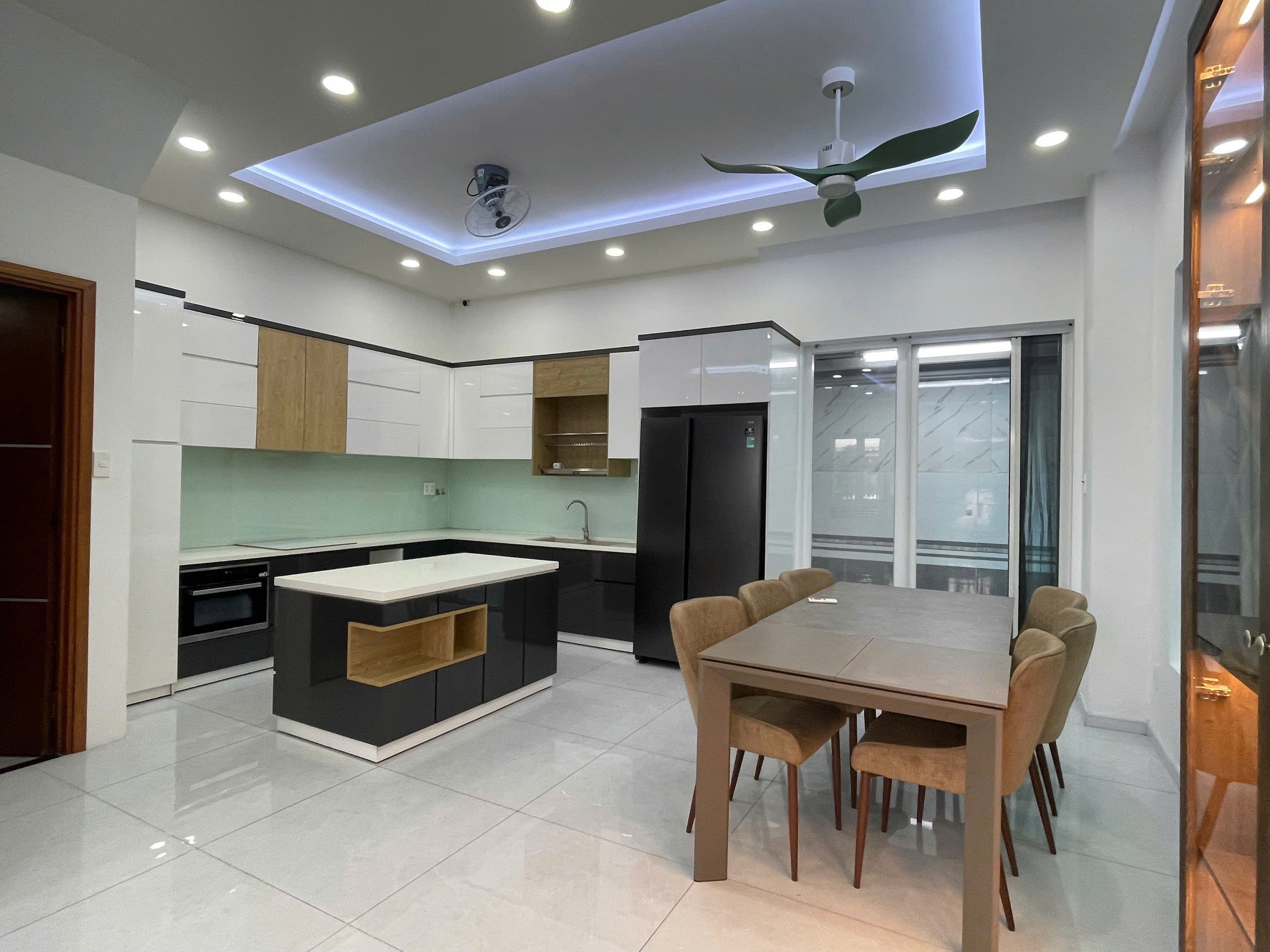 Cho thuê Biệt thự Phường Phú Hữu, Quận 9, Diện tích 145m², Giá 025 Triệu/tháng 7
