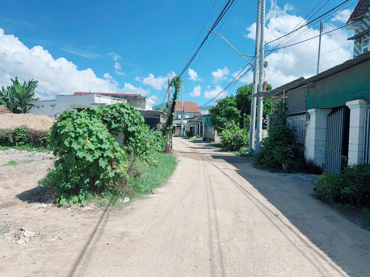 BÁN LÔ ĐẤT ĐẸP NỞ HẬU FULL THỔ THỊ TRẤN DIÊN KHÁNH. 2