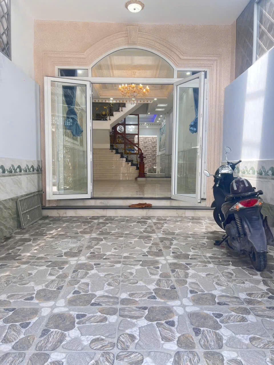 Nhà hẻm Liên Khu 4-5, Bình Hưng Hòa B dt 80m2 3 lầu 4pn 5wc giá 6,8 tỷ 9