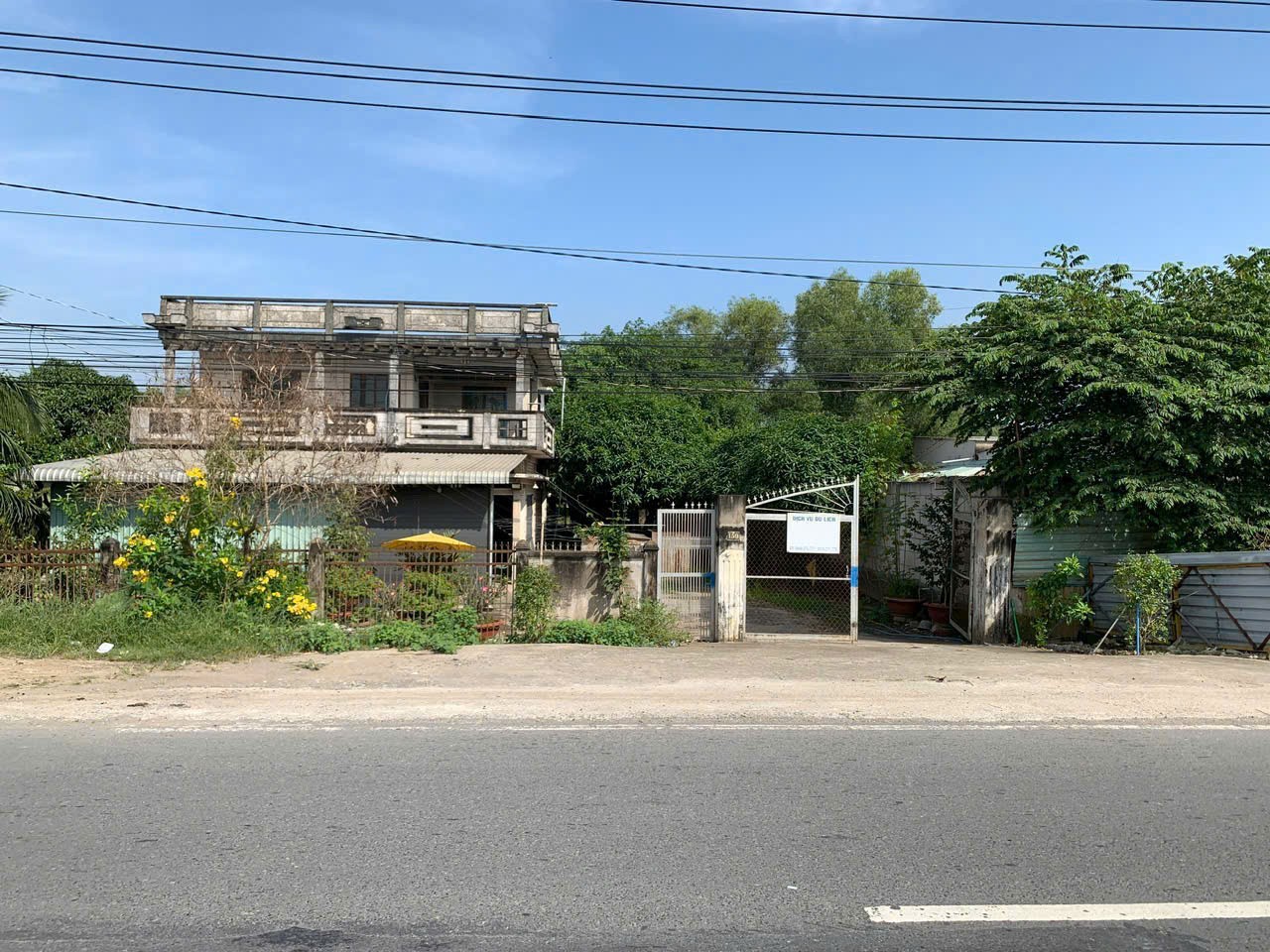 3273m2 đất mặt tiền ĐT 824 xã Lương Hòa, Bến Lức, Long An giá 35 tỷ 3