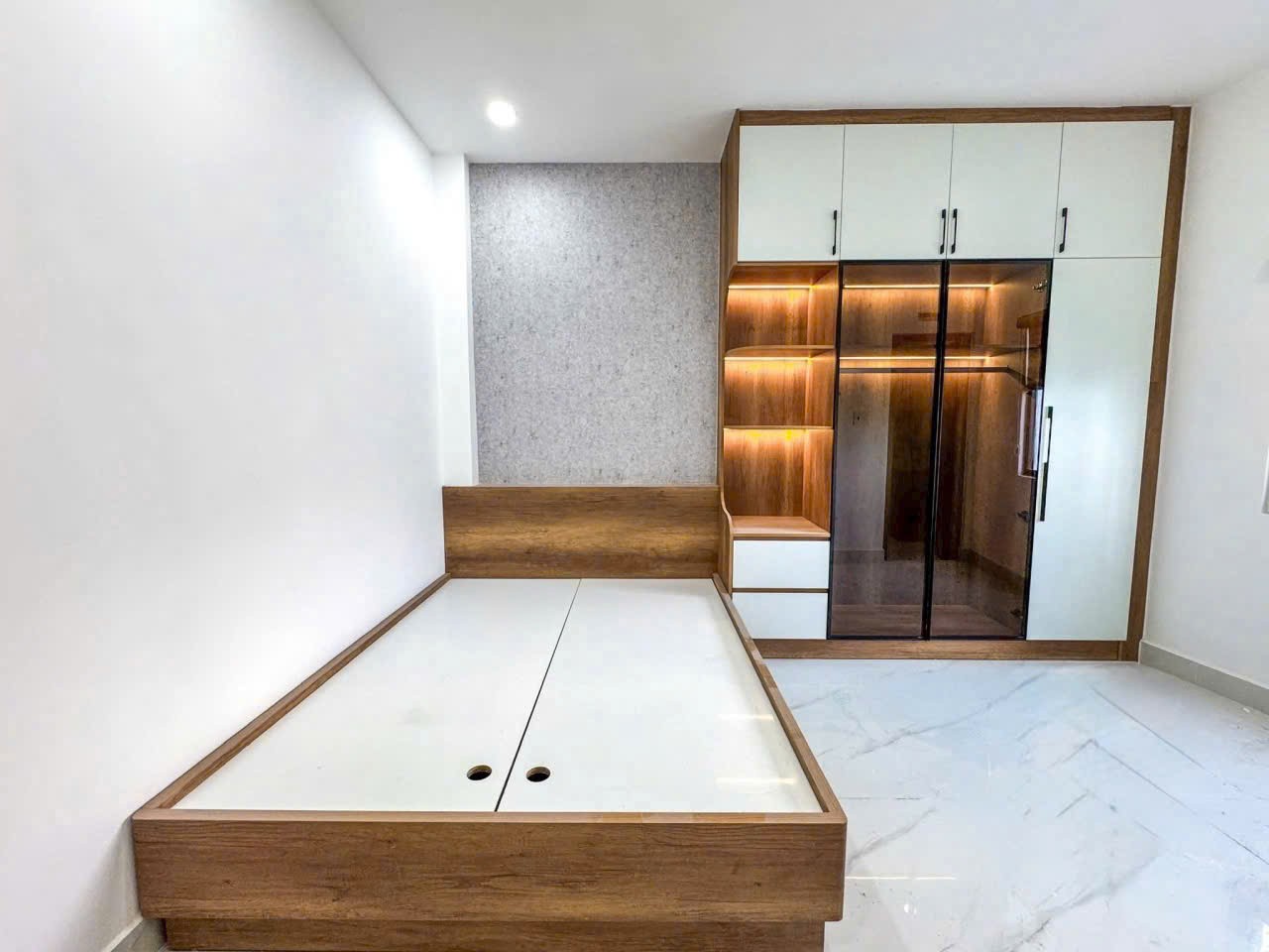 Nhà hẻm Mã Lò, Bình Trị Đông A dt 50m2 3 lầu 4pn 5wc giá 7,2 tỷ 6