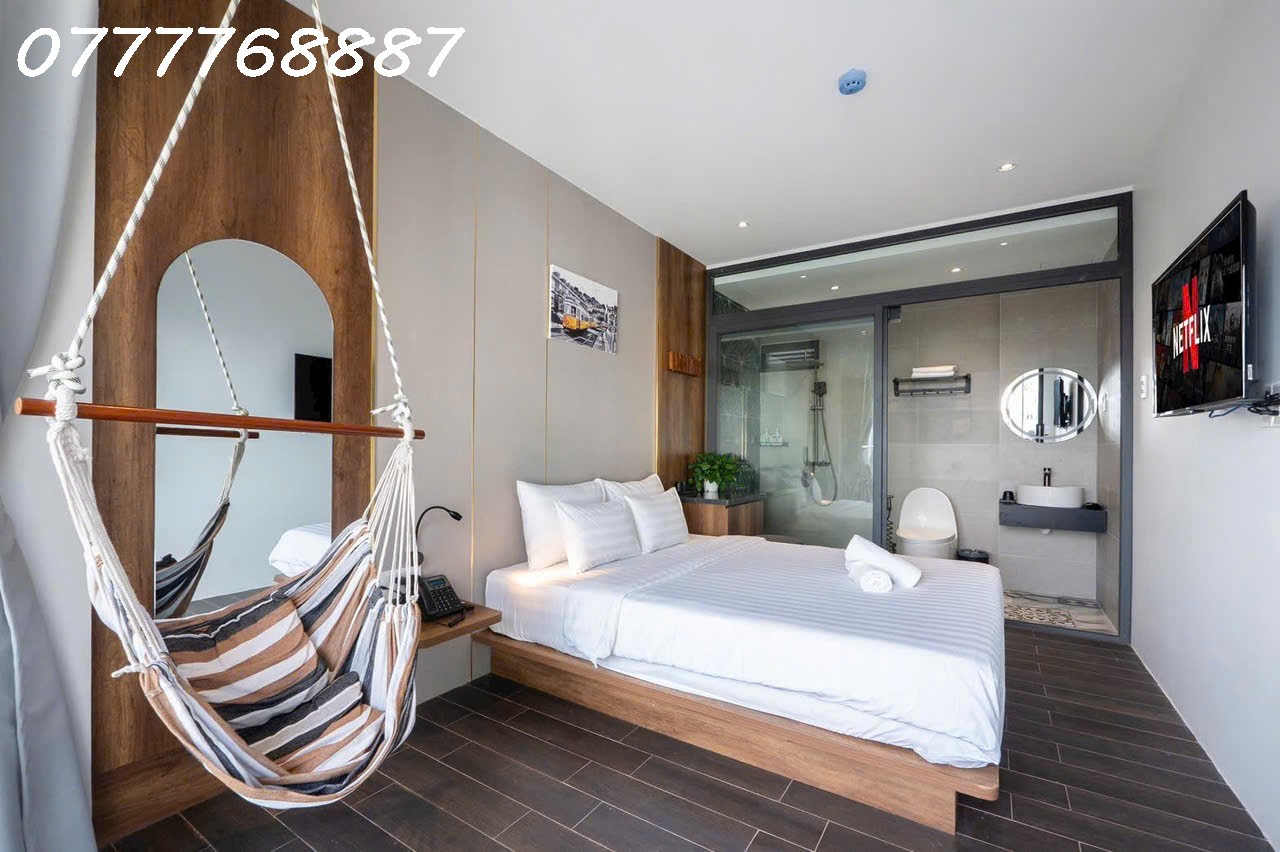 Bán khách sạn góc 2MT siêu đẹp, mới 100% dòng tiền tốt 140tr/ tháng 4