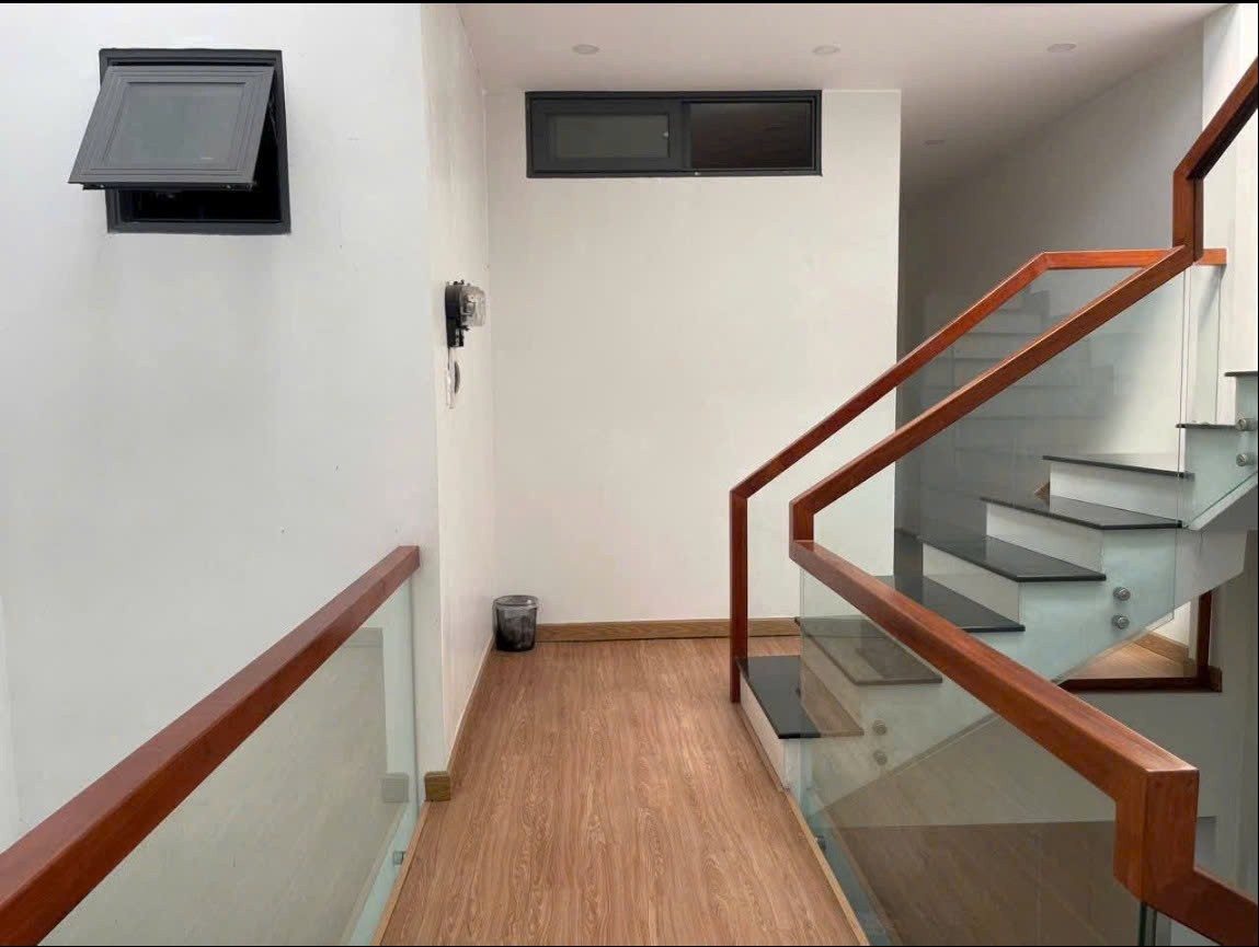 Cho thuê Nhà mặt tiền Phường Phước Long B, Quận 9, Diện tích 112m², Giá 18 Triệu/tháng 8
