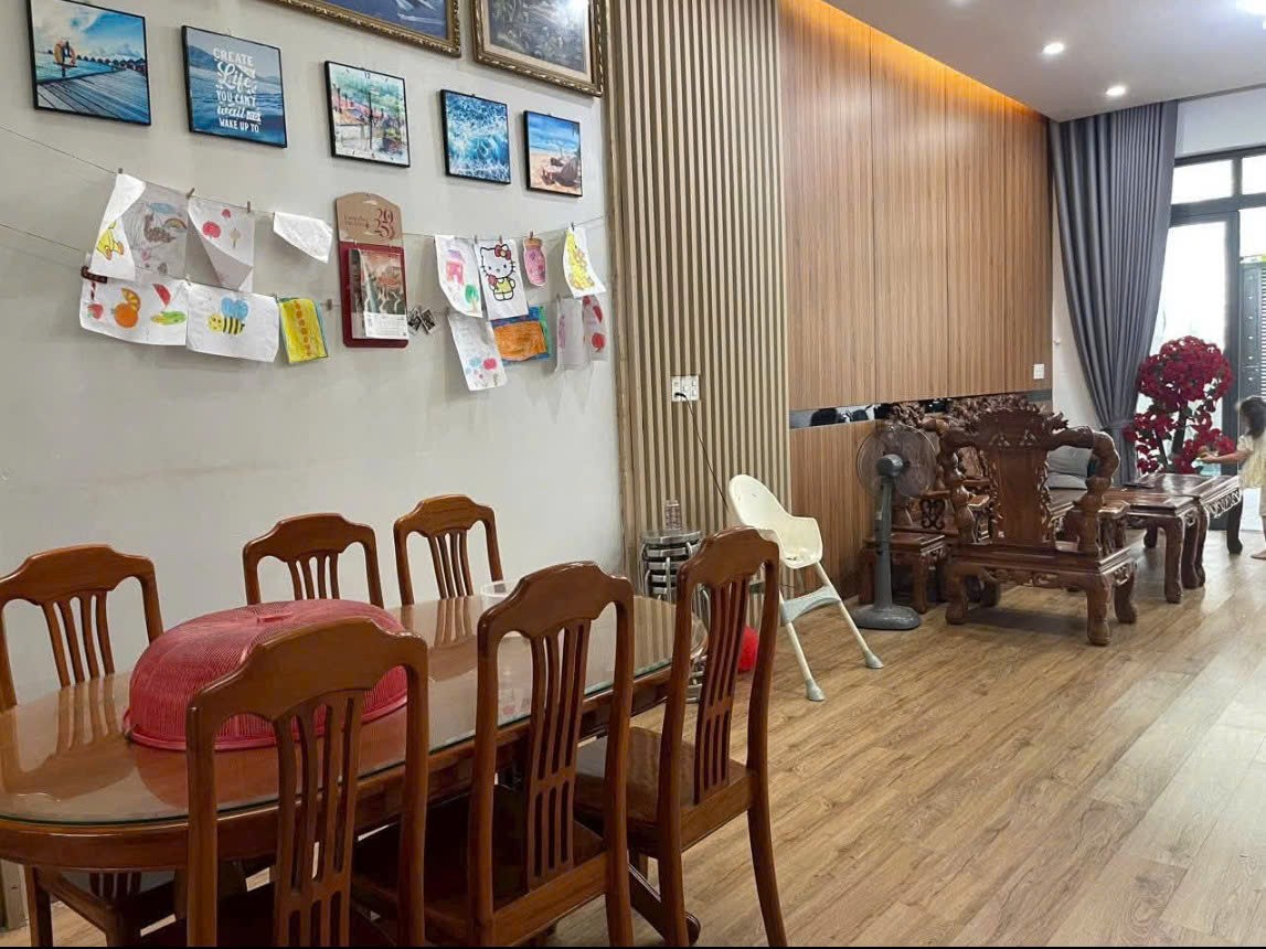 Cho thuê Nhà mặt tiền Phường Phước Long B, Quận 9, Diện tích 112m², Giá 18 Triệu/tháng 2