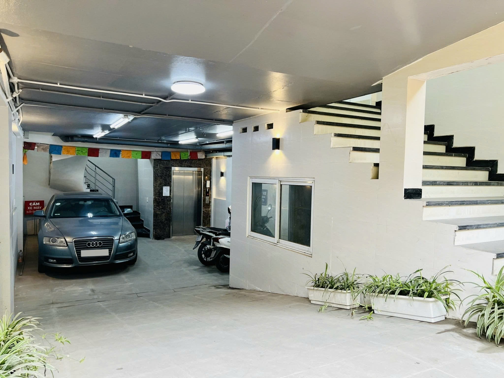NHÀ ĐẸP – CAO NHẤT PHỐ VÕNG THỊ – CÁCH HỒ TÂY 300M. GIÁ BÁN 52 TỶ. 2