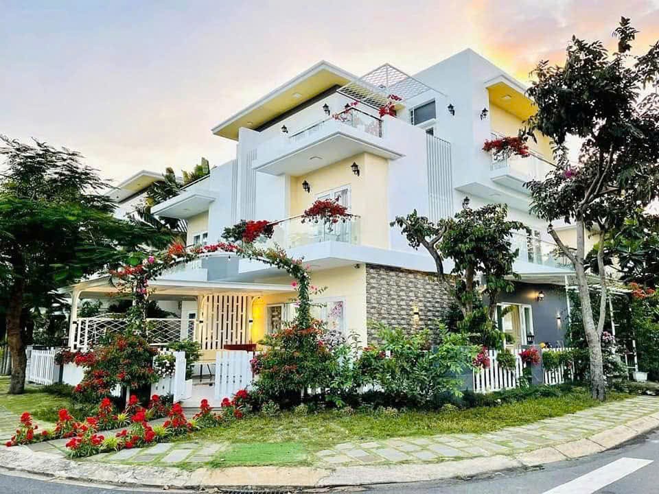 Cần bán Nhà mặt tiền Phường Phú Hữu, Quận 9, Diện tích 293m², Giá 39 Tỷ 2