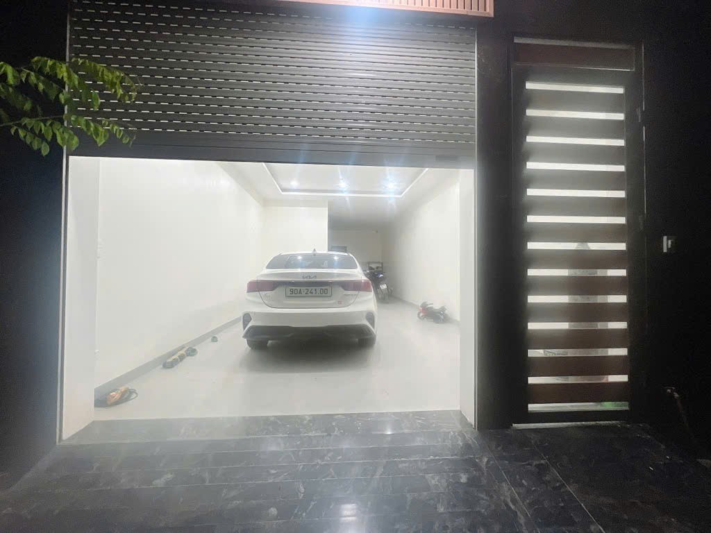 LK KHU ĐẤU GIÁ QUANG LÃM_ 47M HƠN 11 TỶ _THANG MÁY SỊN_ ÔTÔ NGỦ TRONG NHÀ_ MT KHỦNG 2