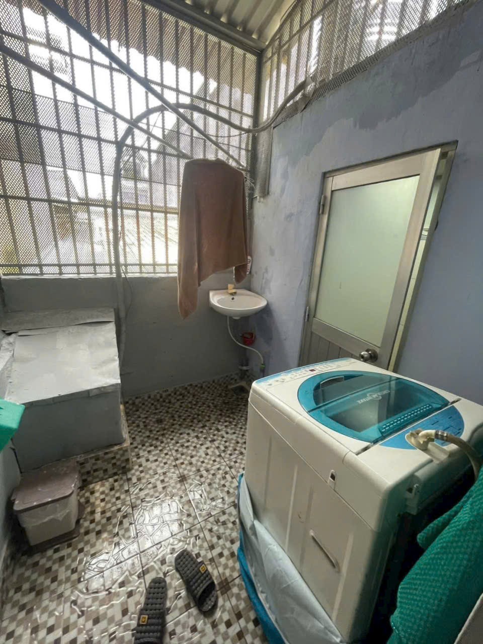 Nhà hẻm 224/ đường số 8, Bình Hưng Hòa dt 36m2 1 lầu 2pn 2wc giá 3,5 tỷ 9