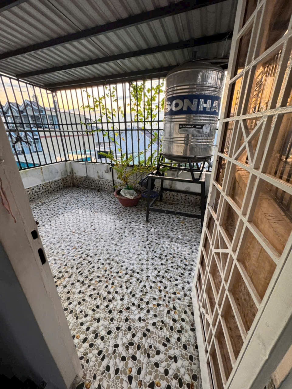 Nhà hẻm Liên Khu 5-6, Bình Hưng Hòa B dt 36m2 3 lầu 4pn 3wc giá 3,5 tỷ 9