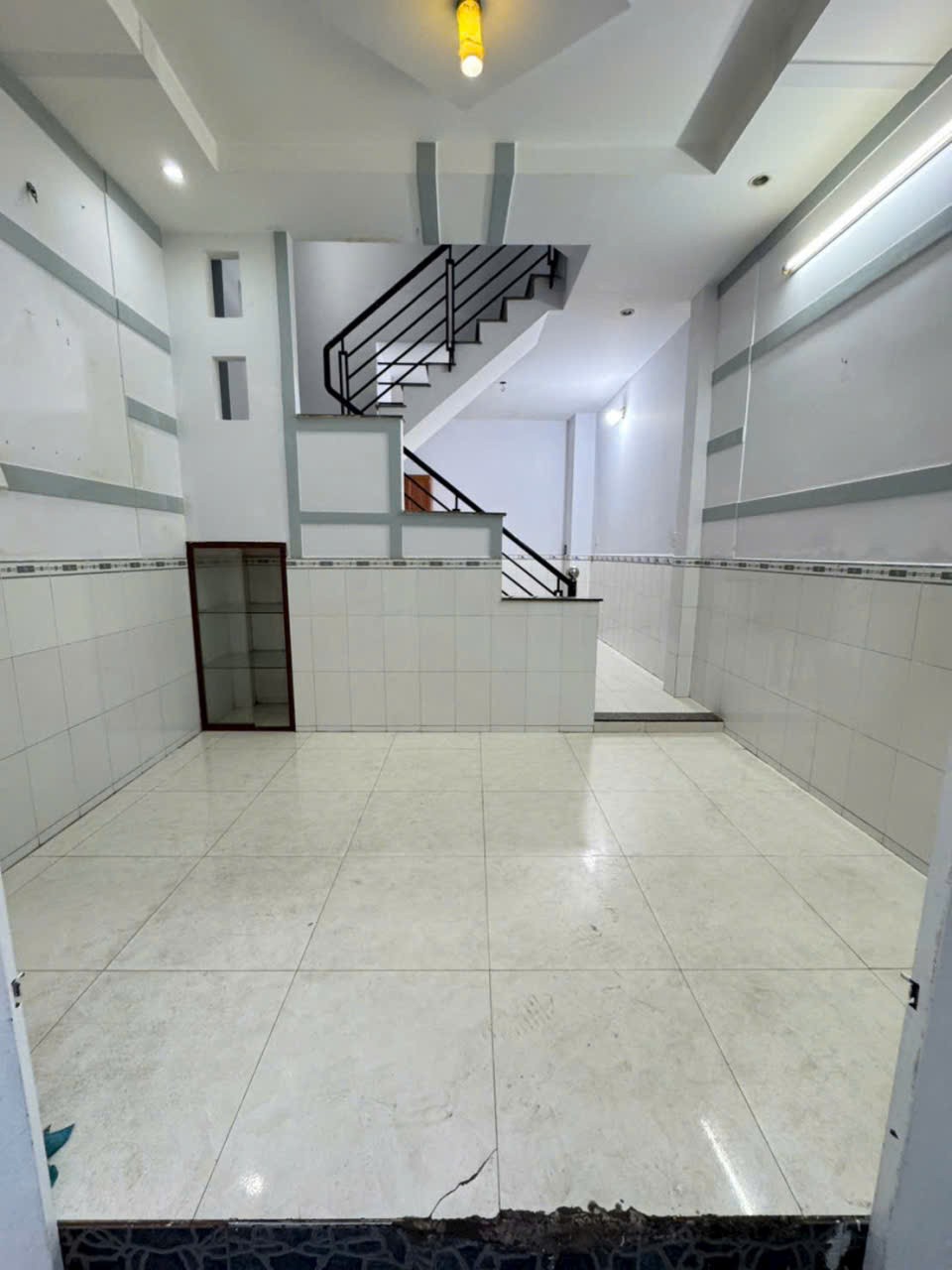 Nhà hẻm Liên Khu 5-6, Bình Hưng Hòa B dt 36m2 3 lầu 4pn 3wc giá 3,5 tỷ 10