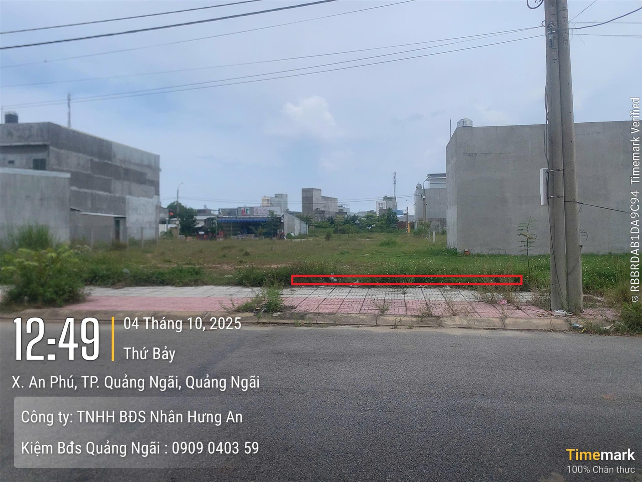 Bán nhà mặt phố Dung Quất Sa Huỳnh, Nghĩa Phú, Quảng Ngãi. 110m2, Sổ đỏ, giá 1 tỷ. LH: 0909040359 5