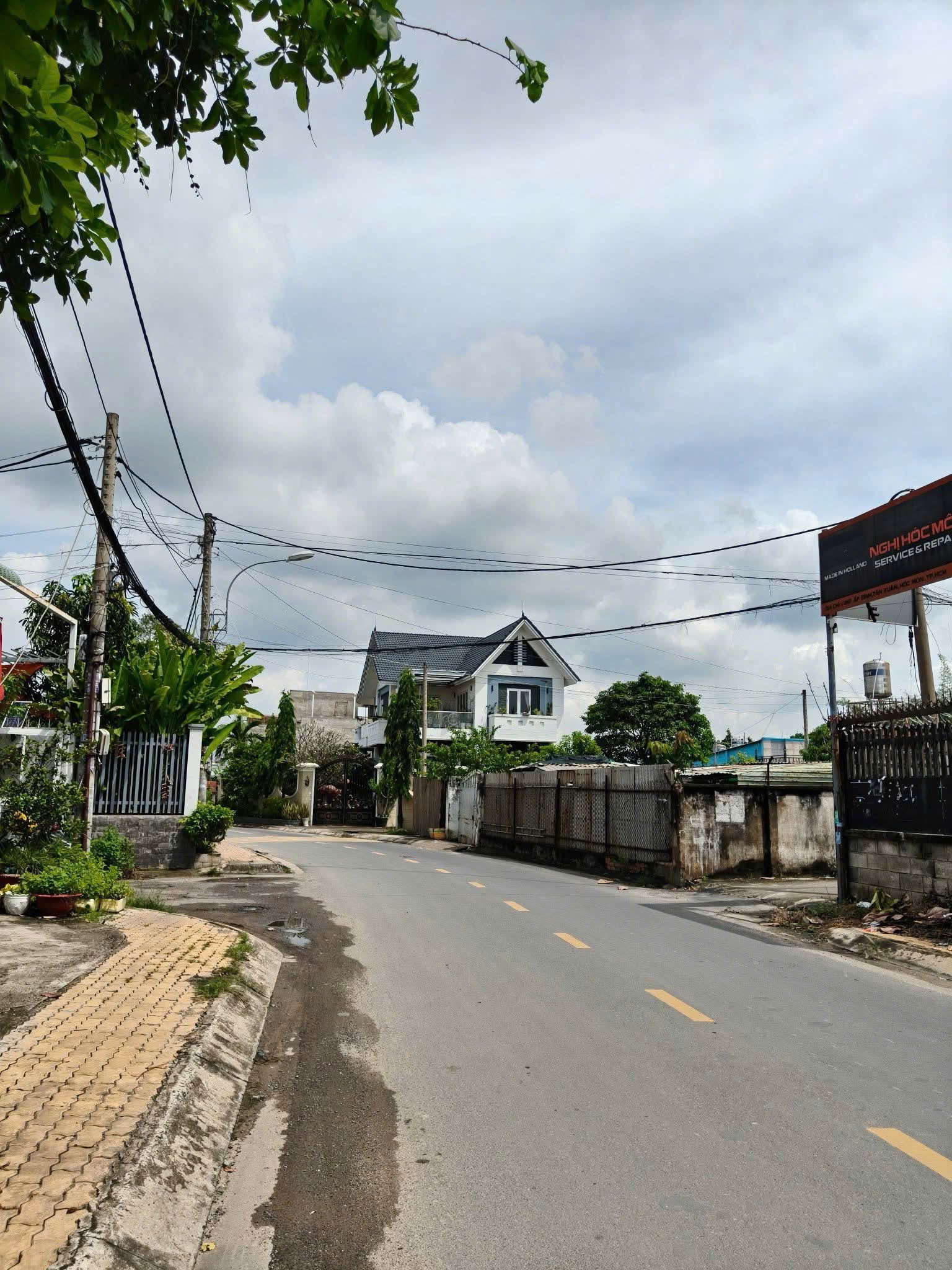 QUÁ RẺ – BIỆT THỰ (10x37) MẶT TIỀN ẤP ĐÌNH, TÂN XUÂN, HÓC MÔN 3