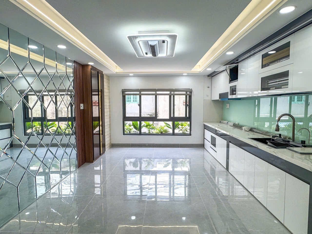 Nhà đẹp full nội thất cao cấp Hương Lộ 2, Bình Trị Đông dt 70m2 3 lầu 4pn 6wc giá 7,7 tỷ 5