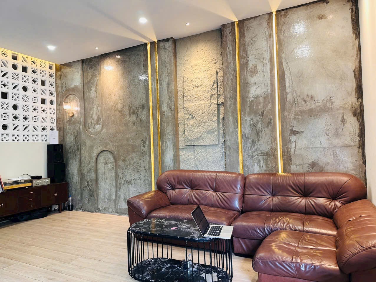 Cần bán Nhà mặt tiền Phường Phú Hữu, Quận 9, Diện tích 144m², Giá 19 Tỷ 2