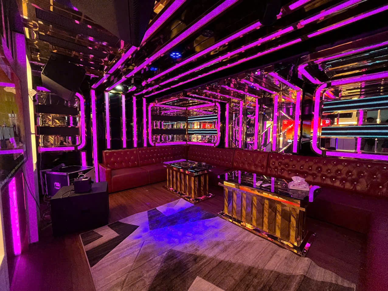 Cho thuê Biệt thự Phường Tân Phong, Quận 7, Diện tích 228m², Giá Thương lượng 5