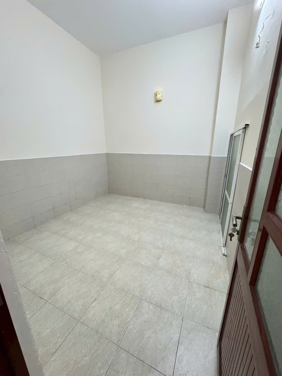 Nhà hiếm ngang 5m hẻm Liên Khu 5-6, Bình Hưng Hòa B dt 70m2 1 lầu 3pn 2wc giá 4,7 tỷ 10