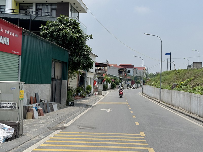 Cần bán 58,4m2 khổ đất đẹp, nở hậu, mặt đường Đê Vàng - Phúc Lợi. Ô tô tránh đỗ, view sông 6