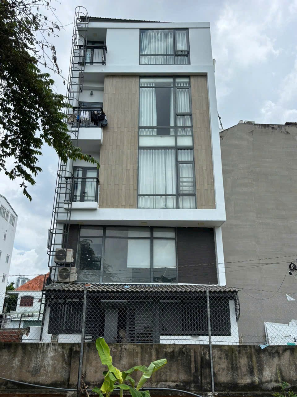Cần bán Nhà mặt tiền Phường Thảo Điền, Quận 2, Diện tích 100m², Giá 16 Tỷ