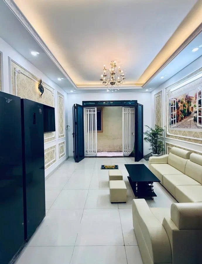 Bán nhà Yên Lộ - Hà Đông  31m x 5 tầng, MT 3.9m  Giá 5.6 tỷ . Nhà đẹp, ở ngay 2