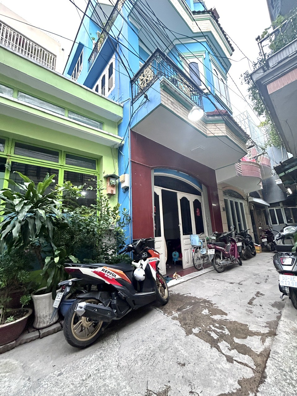 BÁN NHÀ 4 TẦNG- NHÀ MỚI ĐẸP- ĐƯỜNG ĐOÀN VĂN BƠ- THÔNG RA XÓM CHIẾU- NGUYỄN TẤT THÀNH.