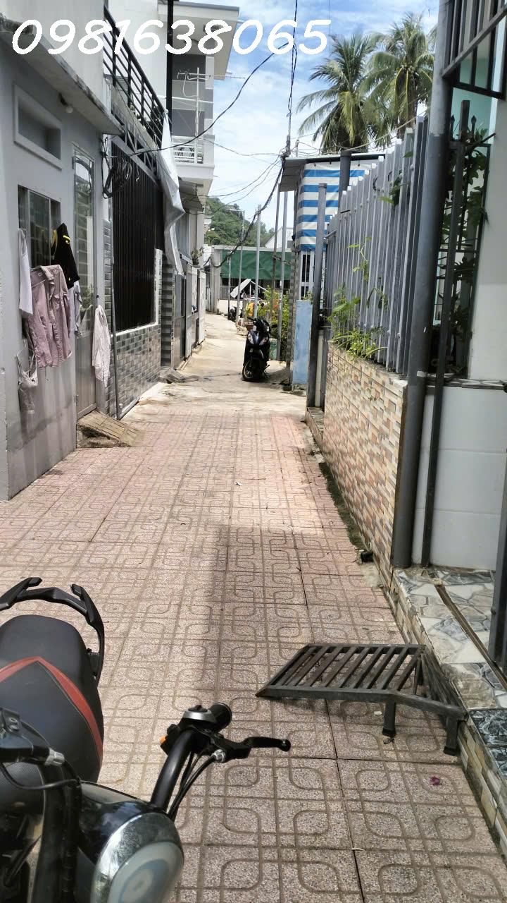 Nhà đẹp giá rẻ tại Cồn Dê, Nha Trang – 1 trệt 1 lửng, ở ngay, gần chợ Đầm 2