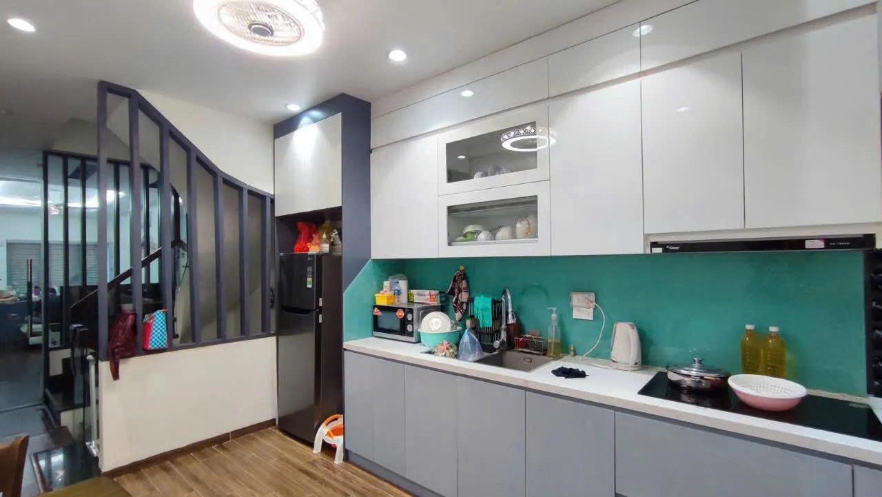 BÁN NHÀ NGÔ QUYỀN - HÀ ĐÔNG DT 40M2 x 4 tầng, MT 3.2M, giá 10.85 tỷ - Ngõ ô tô 3