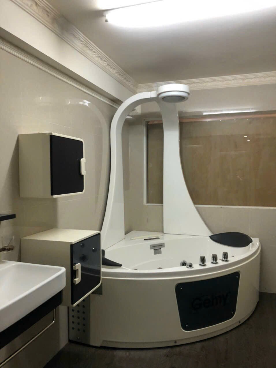 Nhà mặt tiền đường 23,  Bình Phú, quận 6 dt 124m2 3 lầu 6pn 5wc giá 25 tỷ 6