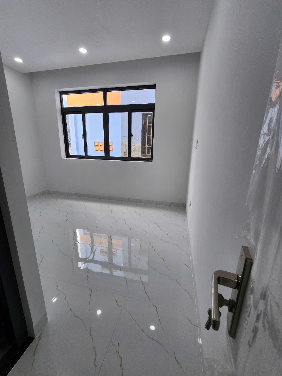 Nhà đẹp mới xây // An Dương Vương, p An Lạc dt 52m2 2 lầu 4pn 5wc , thang máy giá 8,8 tỷ 12