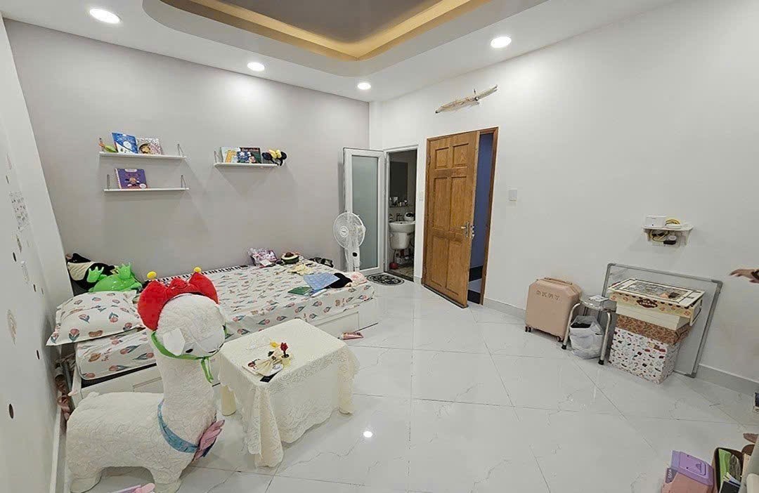 Ngay Nguyễn Hữu Cảnh - 90m2 - 10,8TỶ.