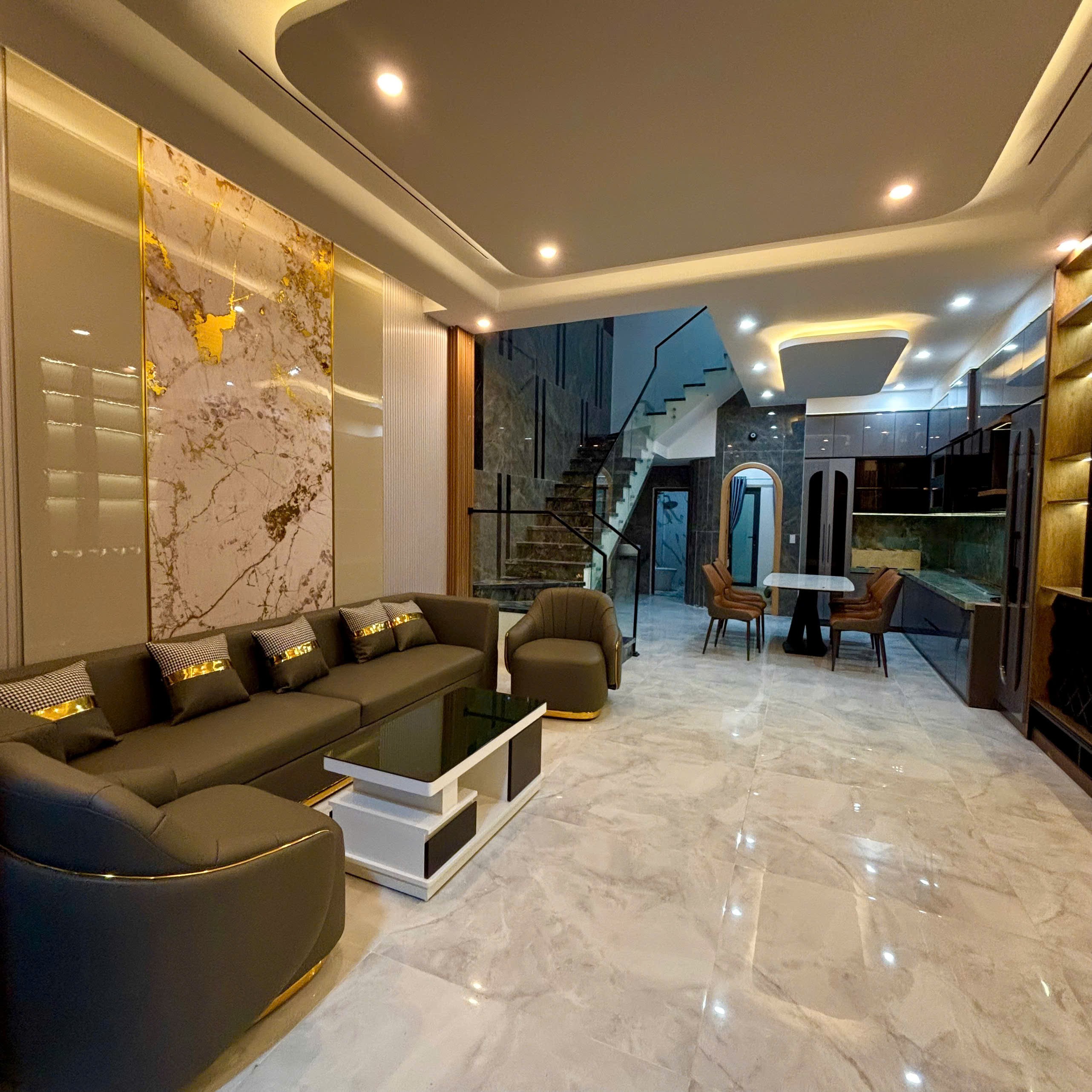 BÁN NHÀ TÂN CỔ ĐIỂN HIỆN ĐẠI ĐƯỜNG NGUYỄN ĐOÁ , HOÀ XUÂN, ĐÀ NẴNG