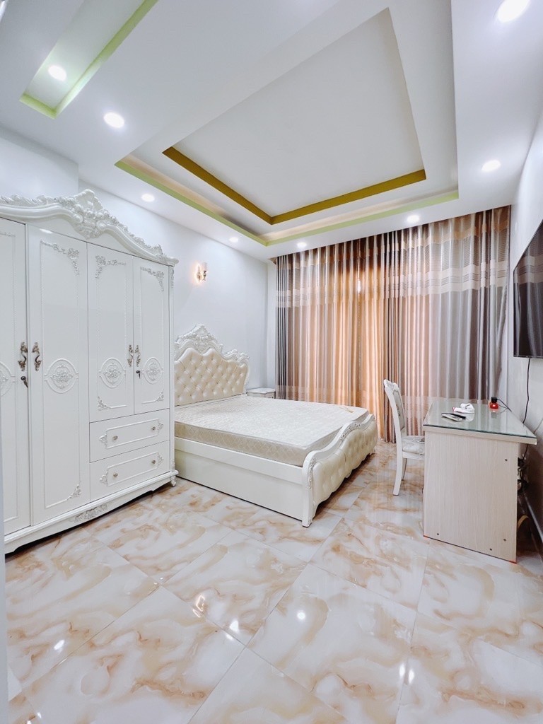 BÁN NHÀ NGANG LỚN 7M- CHỦ XÂY THÀNH 2 CĂN - ĐƯỜNG NGUYỄN THẦN HIẾN GIAO THƯƠNG GIỮA TÔN THẤT 3