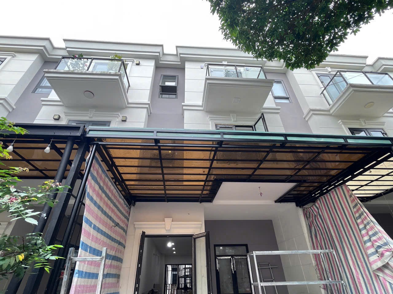Cần bán Nhà mặt tiền Phường Trường Thạnh, Quận 9, Diện tích 80m², Giá 7.8 Tỷ 8