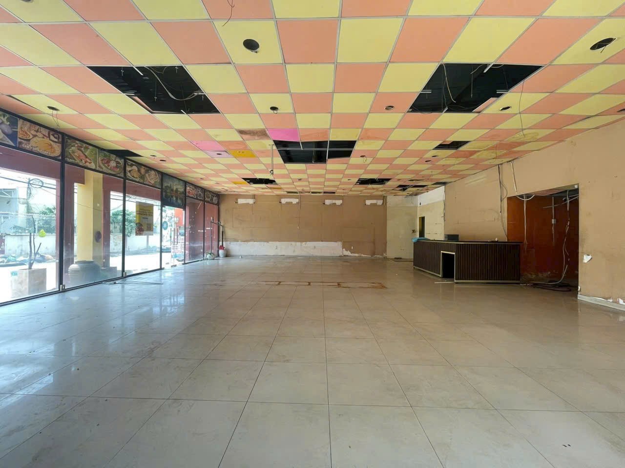 Cho thuê Nhà mặt tiền Phường Hiệp Phú, Quận 9, Diện tích 180m², Giá Thương lượng 3