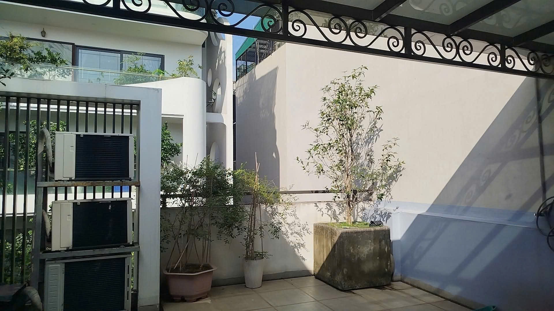 BÁN CĂN BIỆT THỰ MINI  PHỐ BỒ ĐỀ – HỒNG TIẾN LONG BIÊN Ô TÔ VÀO NHÀ 2