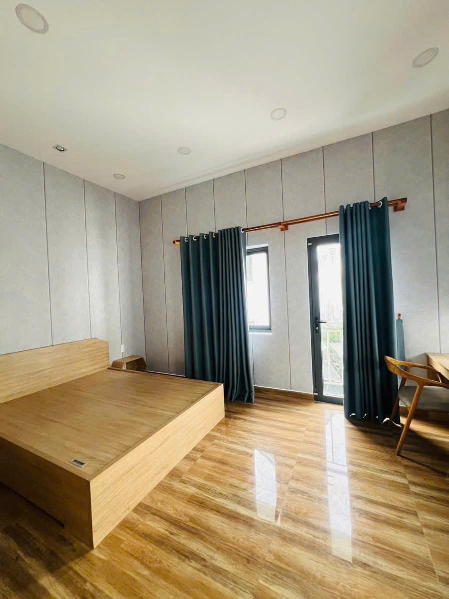 Cần bán Nhà mặt tiền Phường Phú Hữu, Quận 9, Diện tích 100m², Giá 18 Triệu/tháng 3