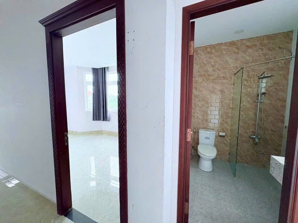 Cho thuê Nhà mặt tiền Phường Phước Long B, Quận 9, Diện tích 100m², Giá 25 Triệu/tháng 5