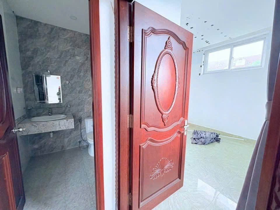 Cho thuê Nhà mặt tiền Phường Phước Long B, Quận 9, Diện tích 100m², Giá 25 Triệu/tháng 6